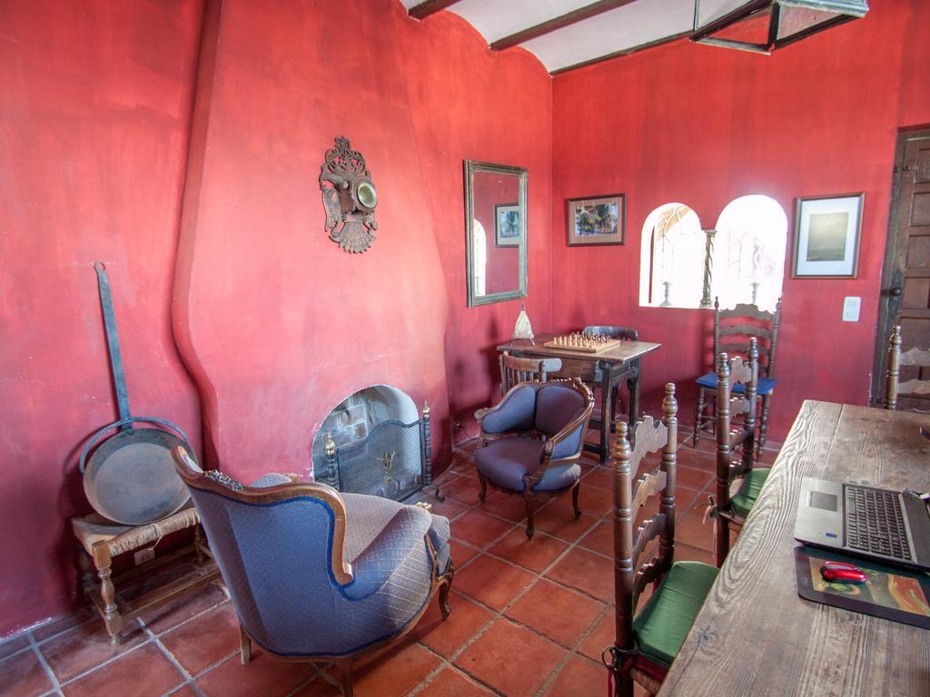 El Mirador Del Castillo Guest House Мохакар Екстериор снимка