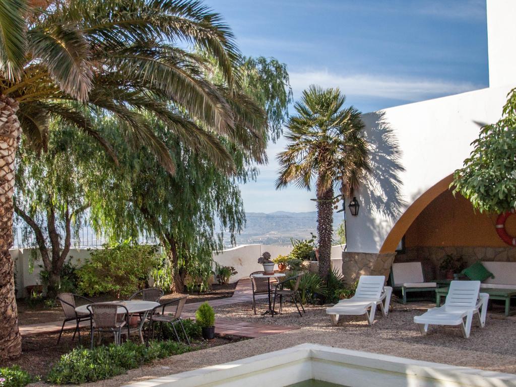 El Mirador Del Castillo Guest House Мохакар Екстериор снимка