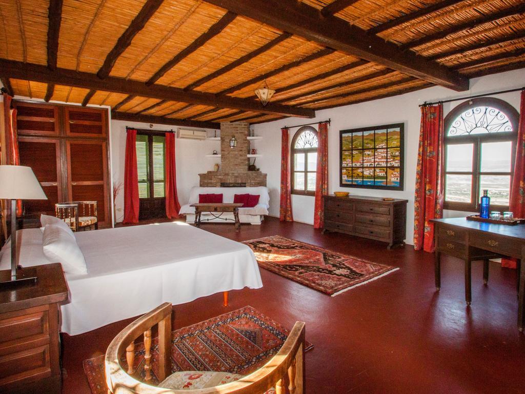 El Mirador Del Castillo Guest House Мохакар Стая снимка
