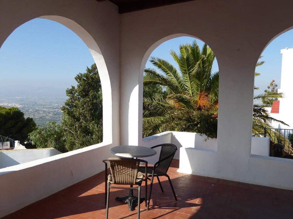 El Mirador Del Castillo Guest House Мохакар Стая снимка