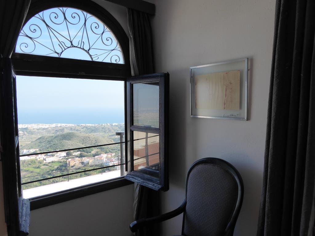 El Mirador Del Castillo Guest House Мохакар Стая снимка