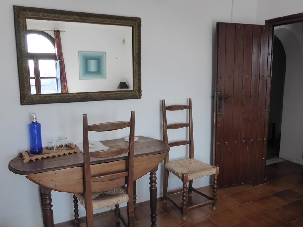 El Mirador Del Castillo Guest House Мохакар Стая снимка