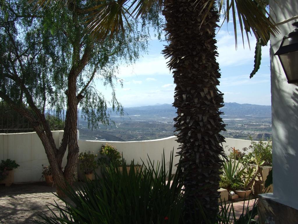 El Mirador Del Castillo Guest House Мохакар Екстериор снимка