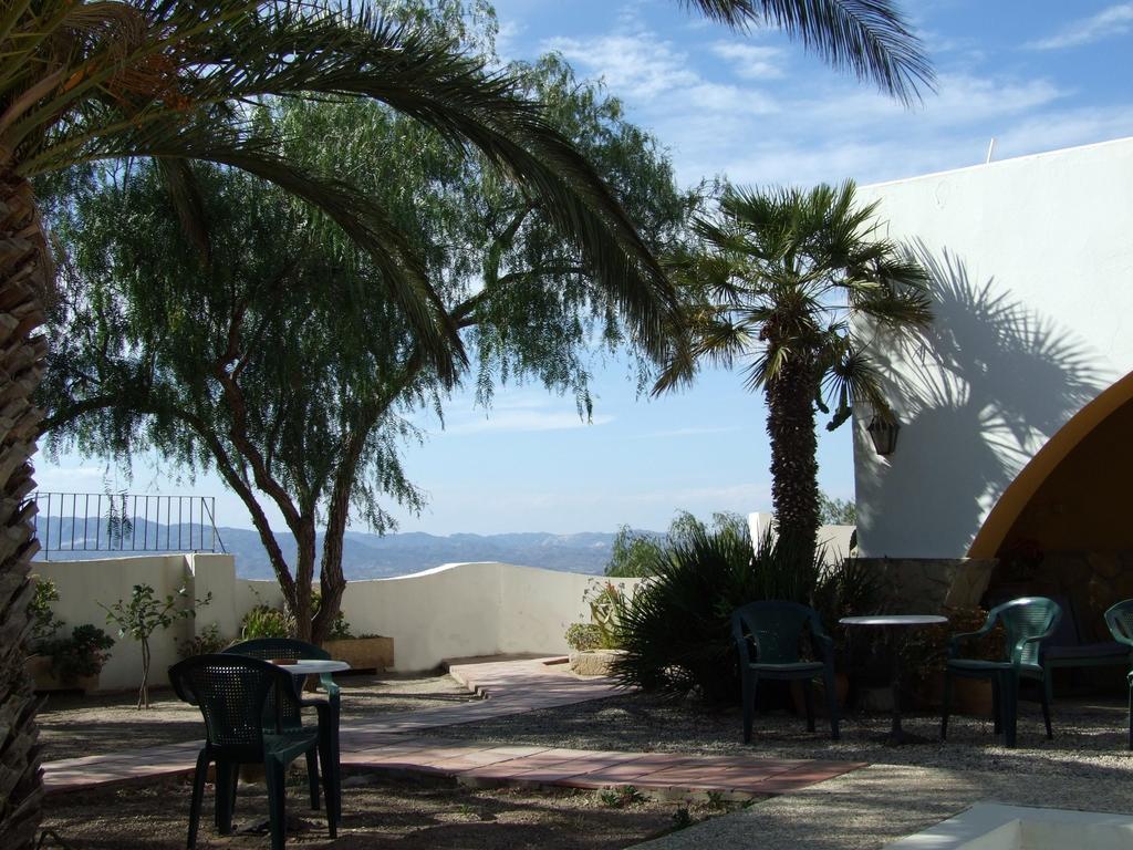 El Mirador Del Castillo Guest House Мохакар Екстериор снимка