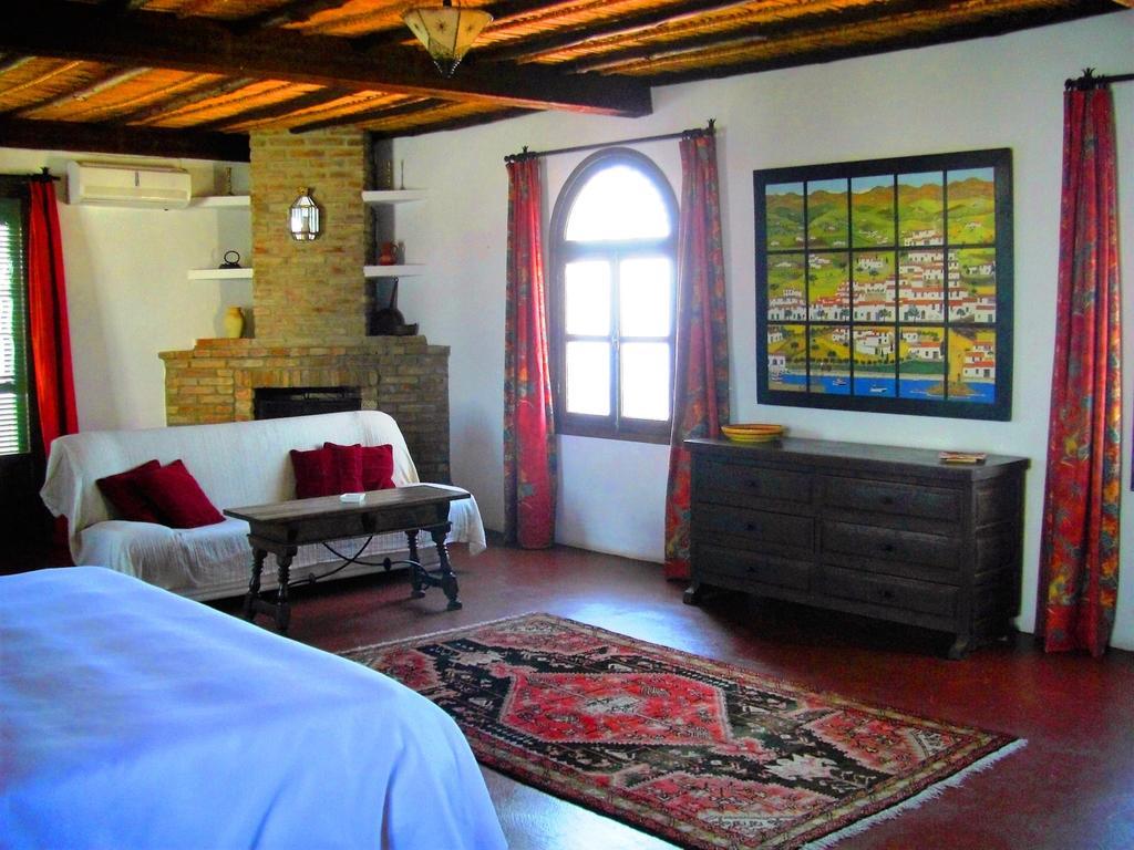 El Mirador Del Castillo Guest House Мохакар Стая снимка